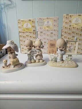 Precious Moments Figurines, Johnathan And David #E 2824 & # E 2853 & # E 2823